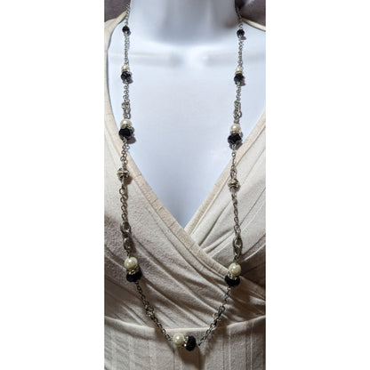 White House Black Market Pearl Black Glass Chain Necklace