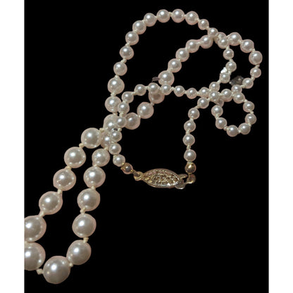 Simple White Graduated Faux Pearl Necklace