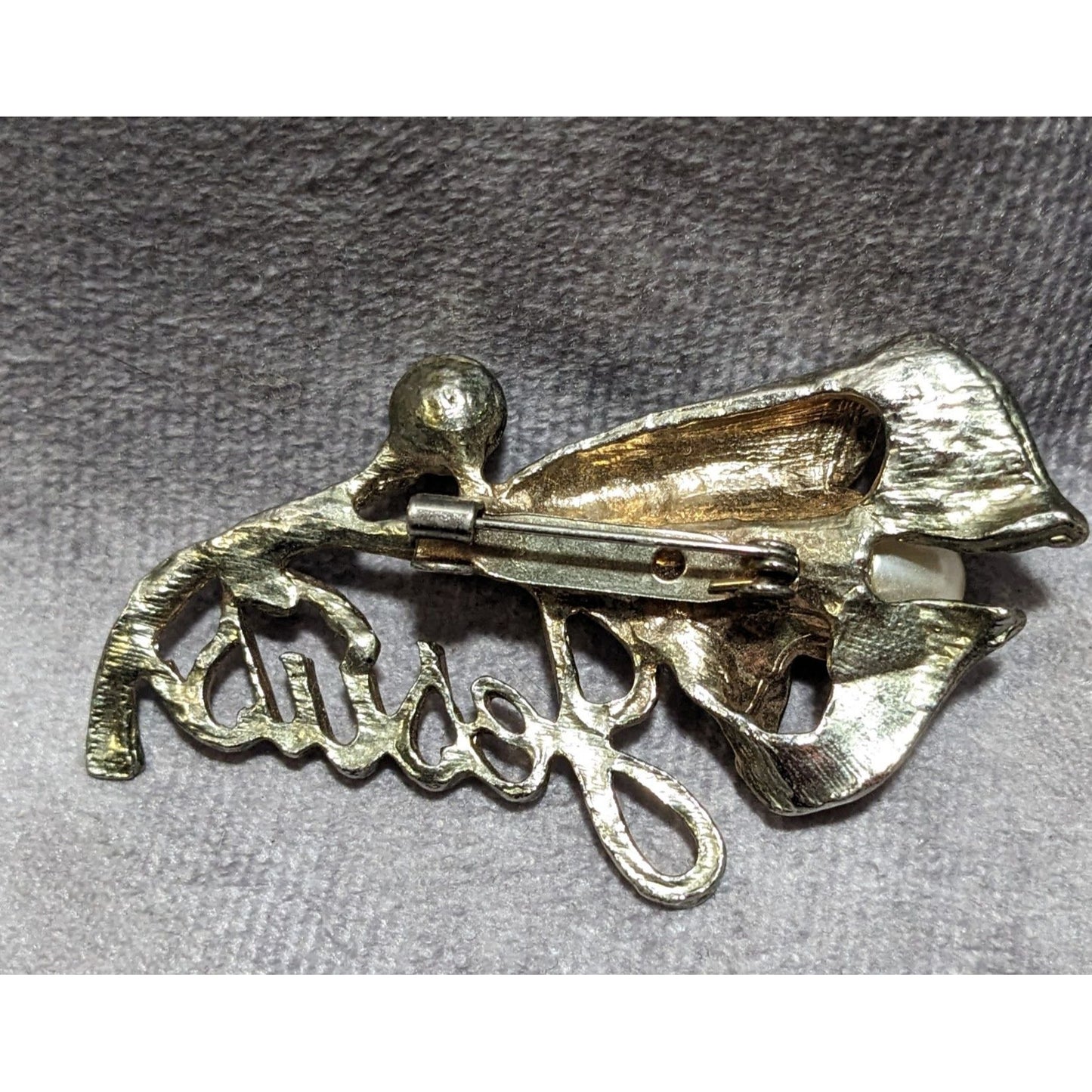 Vintage Jesus Lily Brooch