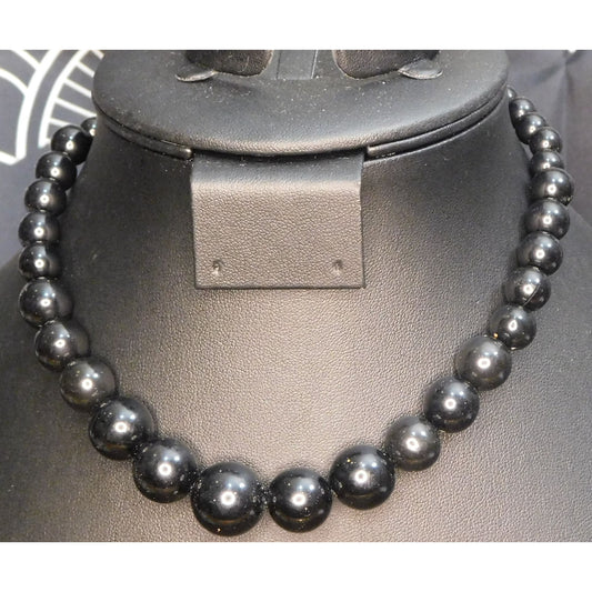 Simple Black Gothic Chunky Beaded Necklace