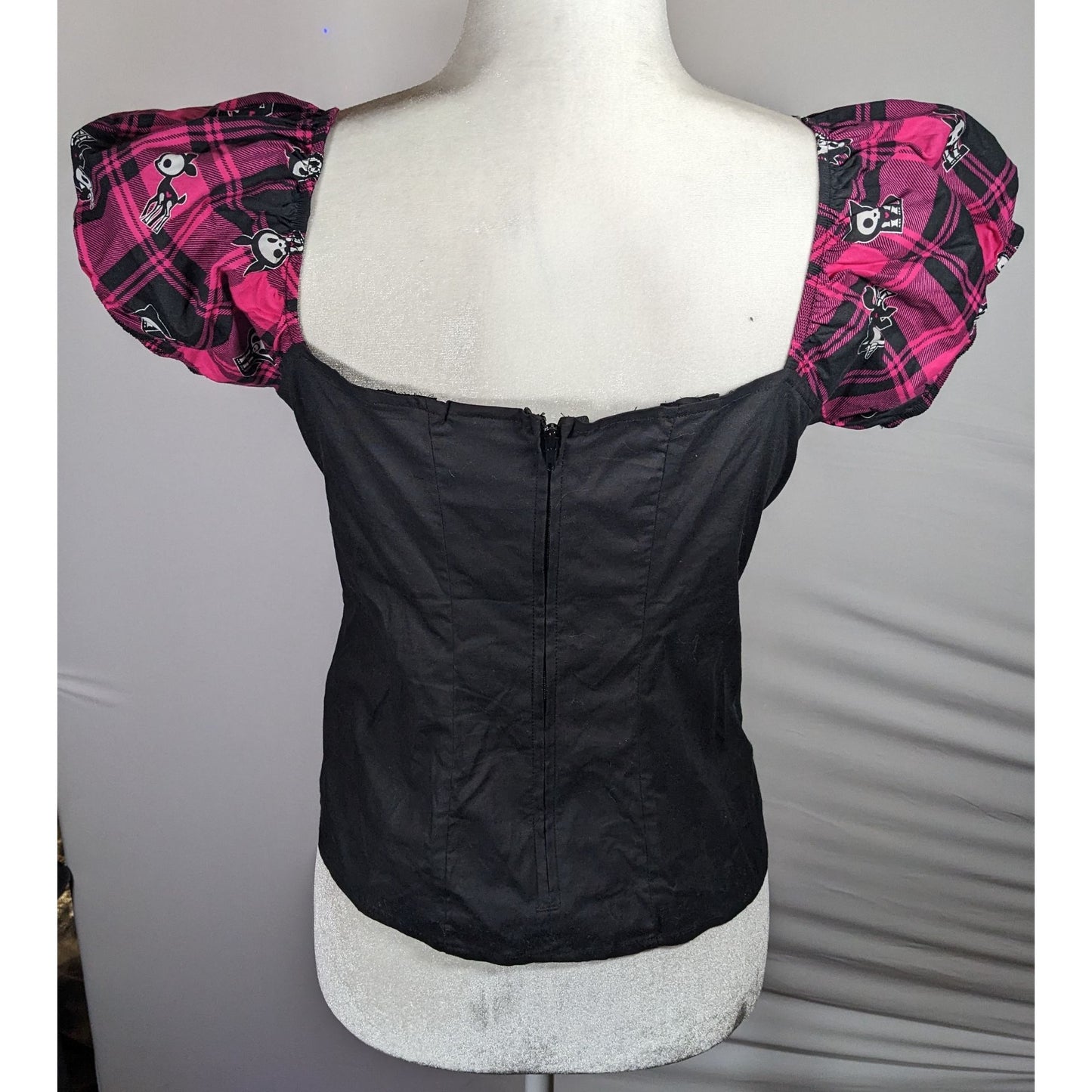 Skelanimals Gothic Laced Front Puff Sleeve Black And Magenta Top
