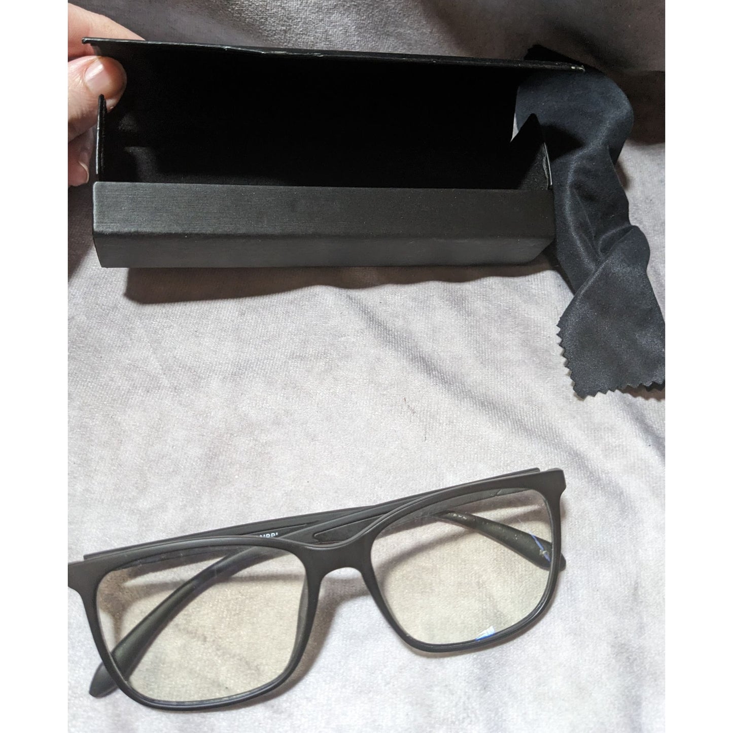 Anrri Black Velvet Touch Blue Light Glasses