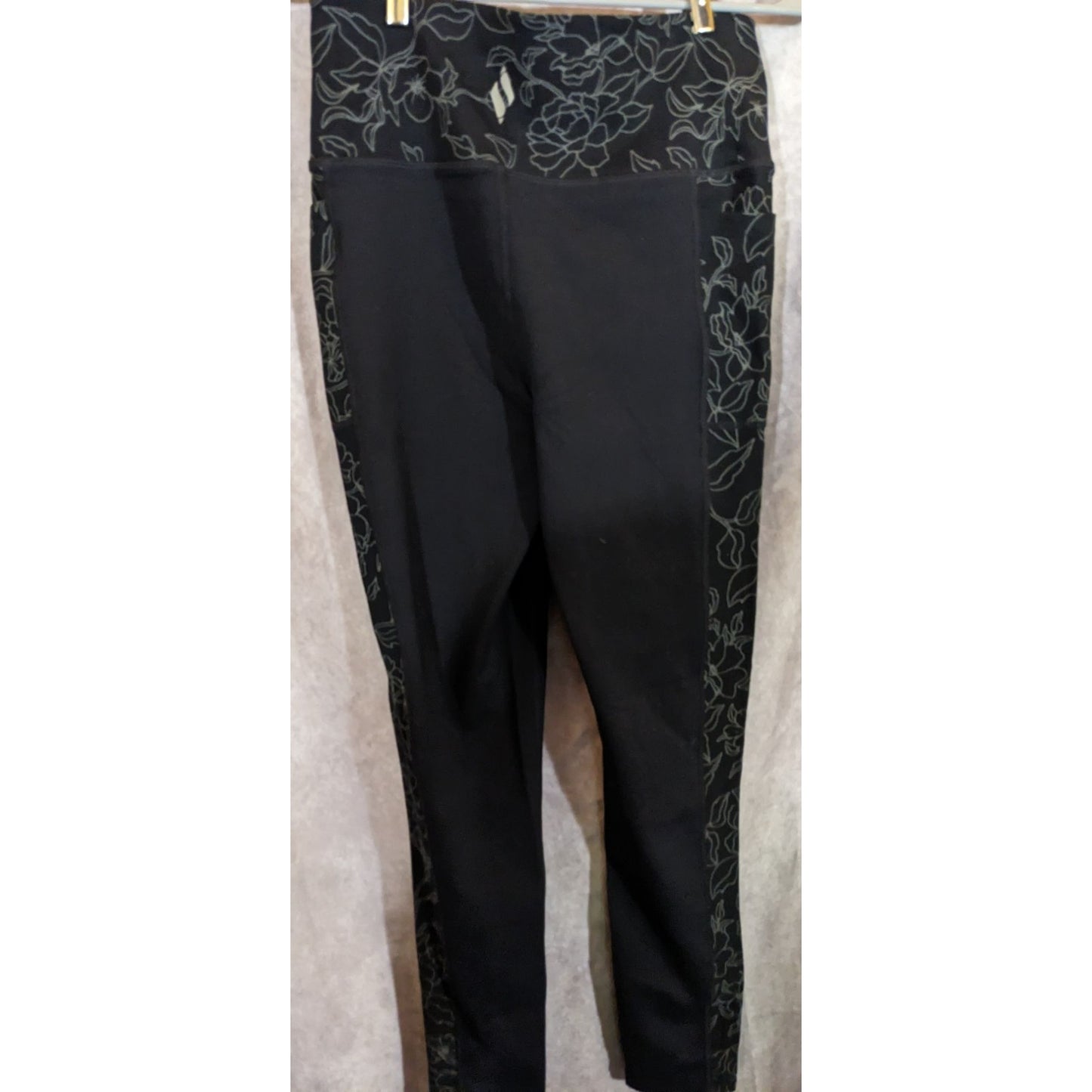 Skechers Black Floral Print High Waist Leggings Size M