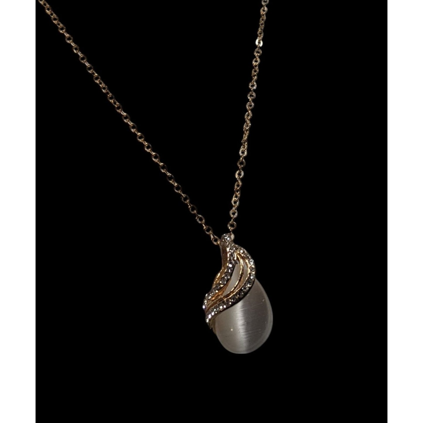 Elegant White Cateye Teardrop Pendant Necklace