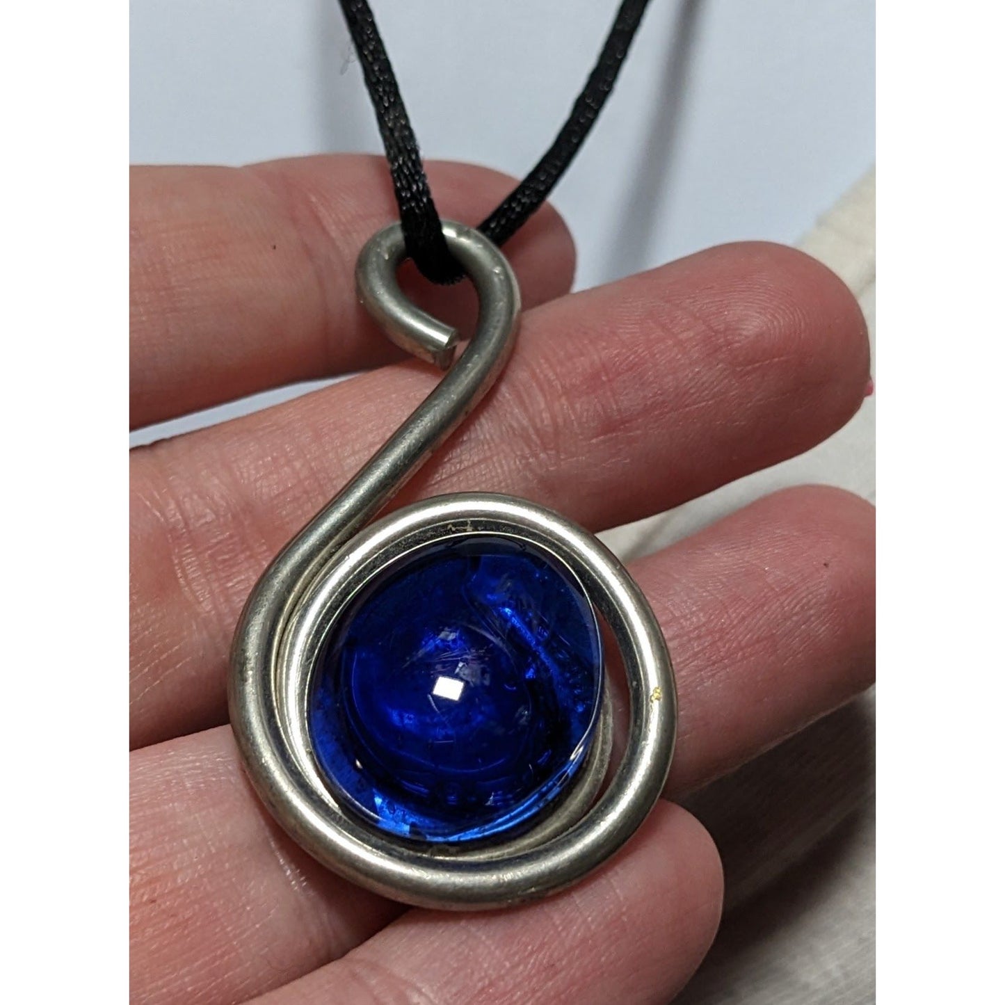 Cobalt Glass Swirl Necklace