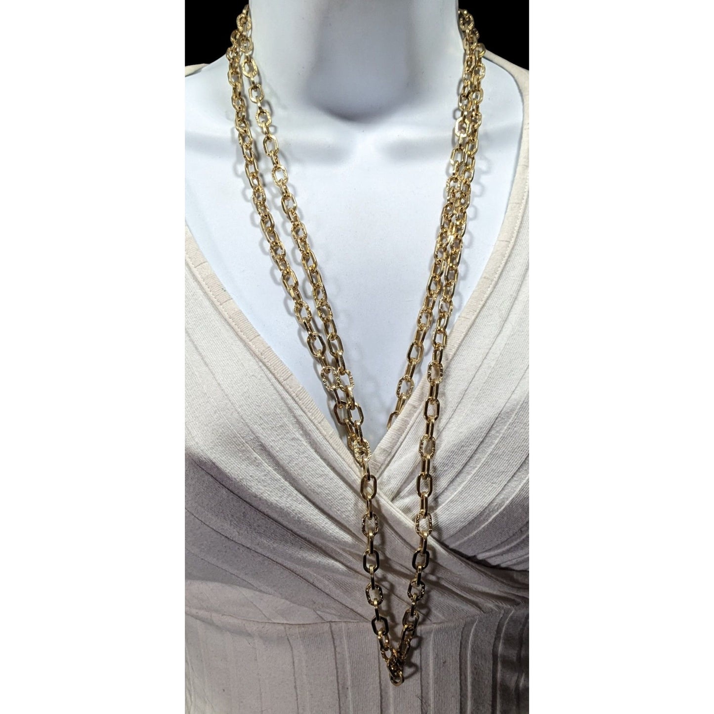Vintage Floral Engraved Gold Tone Chain Necklace