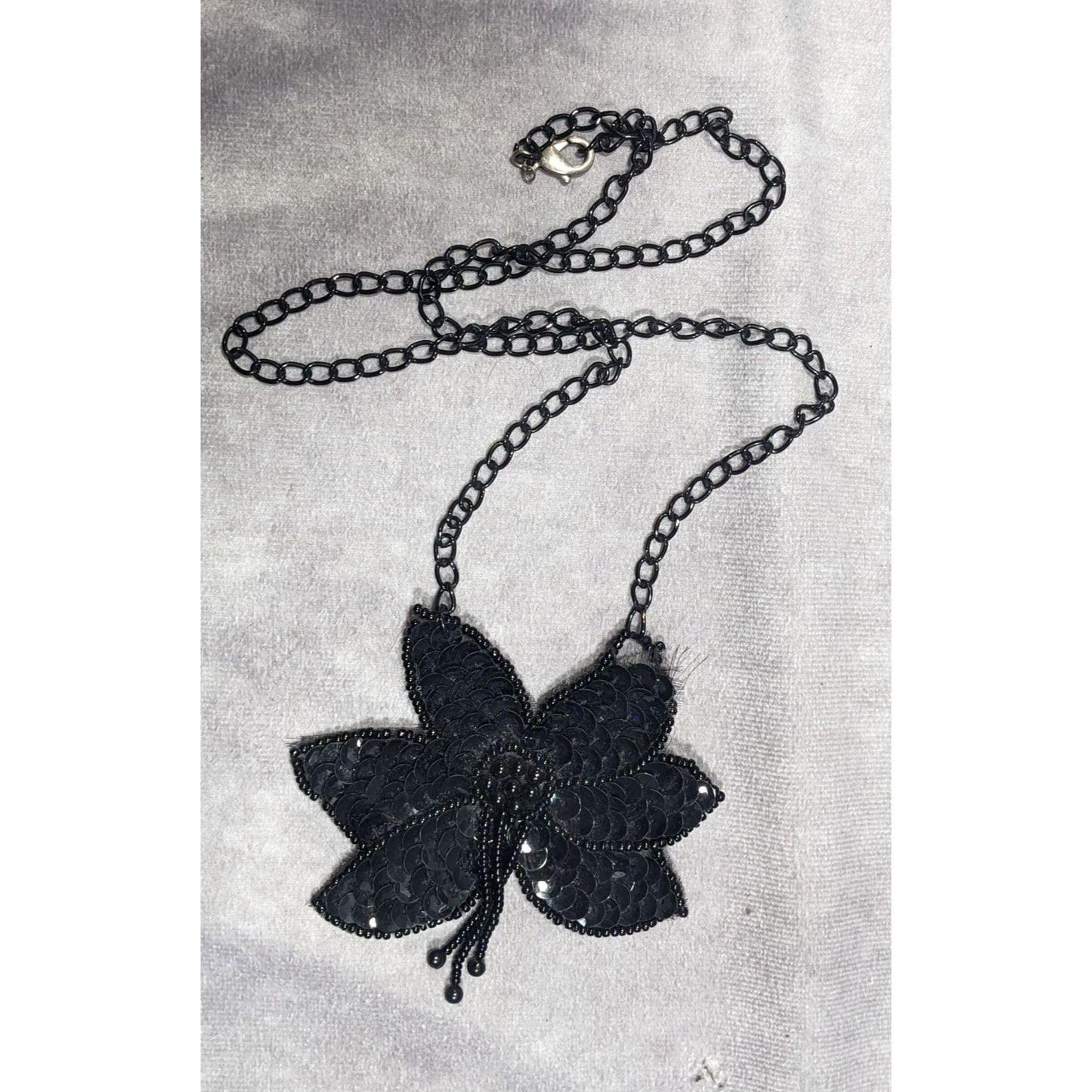 Gothic Floral Beaded Sequin Pendant Necklace