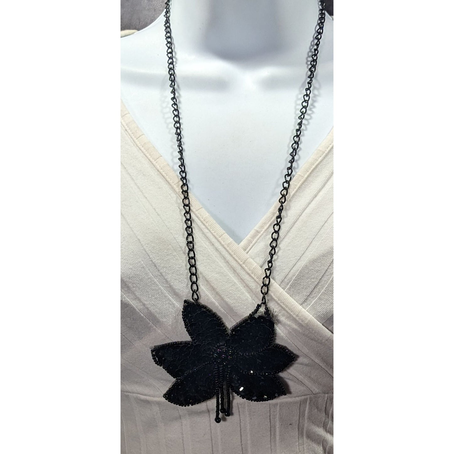 Gothic Floral Beaded Sequin Pendant Necklace