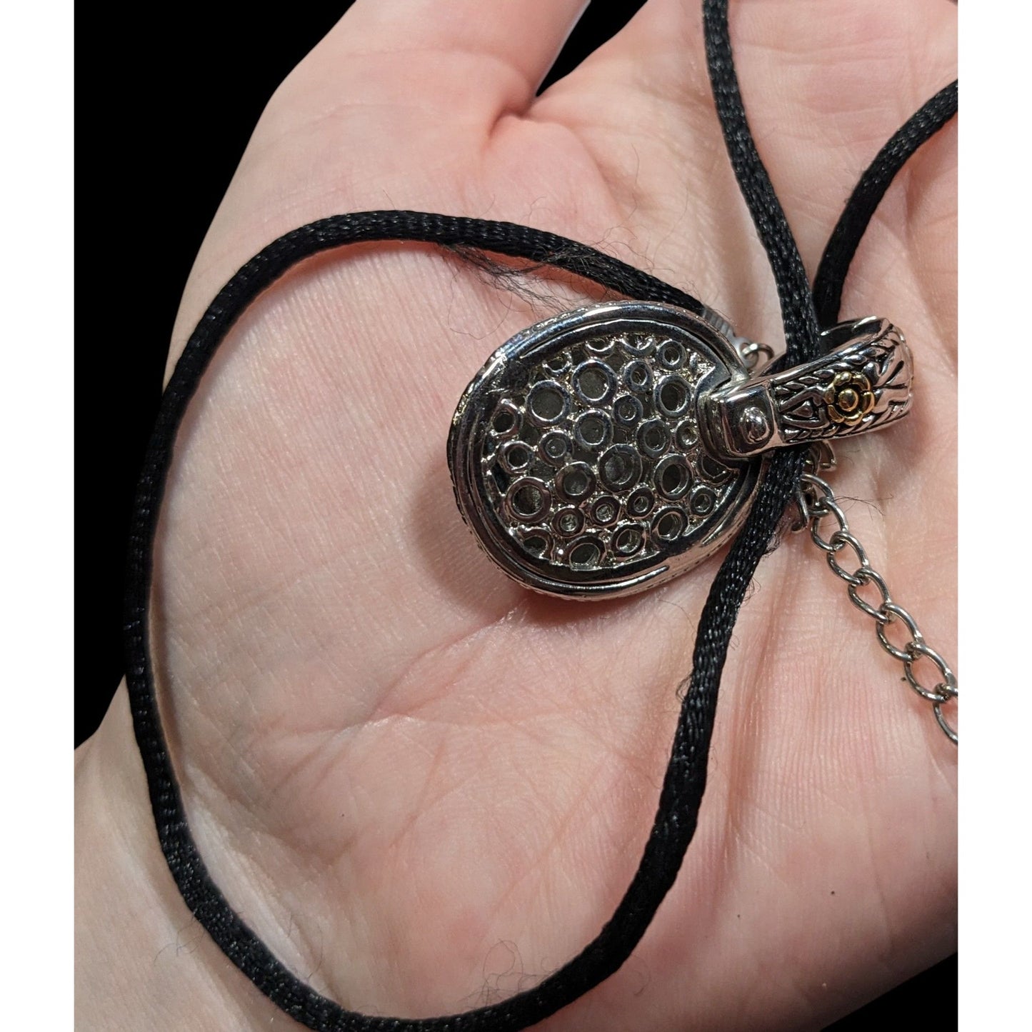 Elegant Fantasy Silver And Gold Tone Floral Pendant Necklace