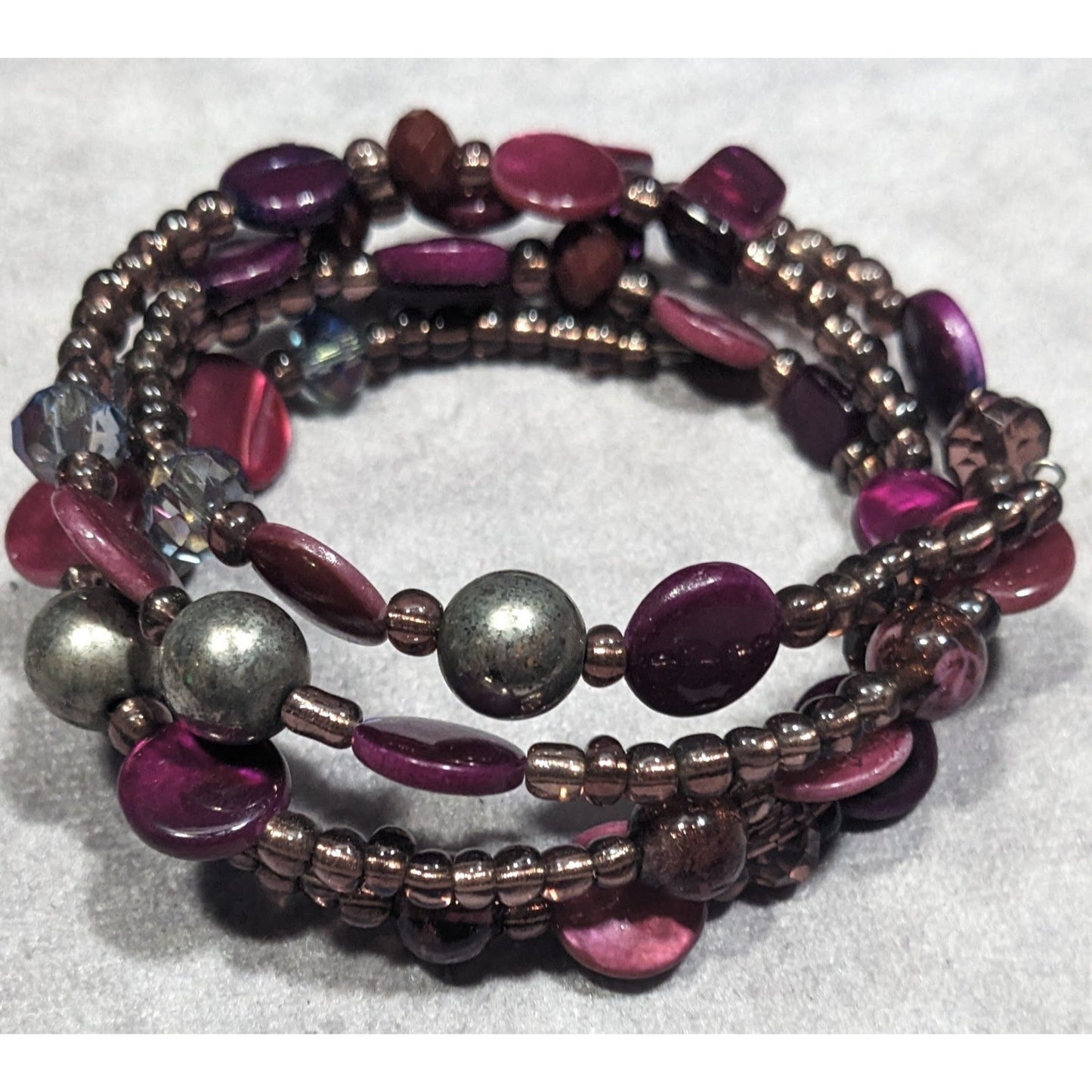 Whimsical Mermaidcore Purple And Silver Tone Shell And Glass Beaded Coil Bracelet