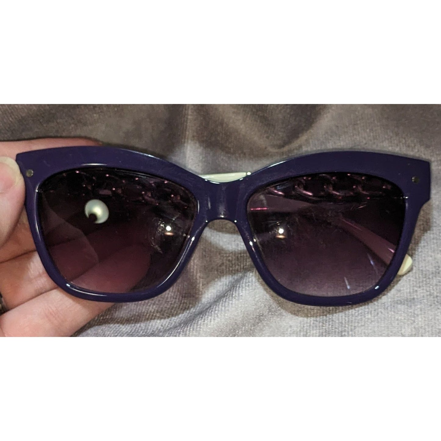 Purple Gold Chain-Accent Sunglasses With UV 400 Protection Cream Arms
