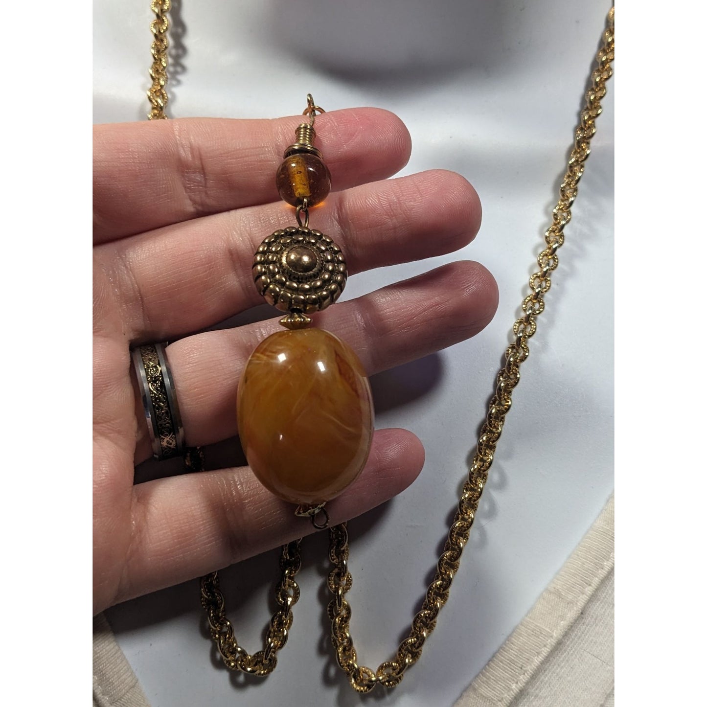 Retro Gold Tone And Honey Pendant Necklace