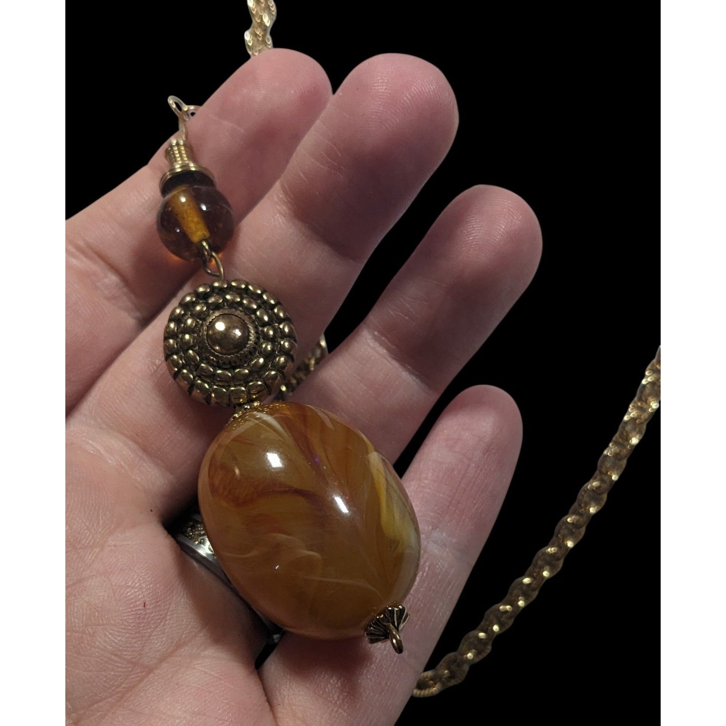 Retro Gold Tone And Honey Pendant Necklace