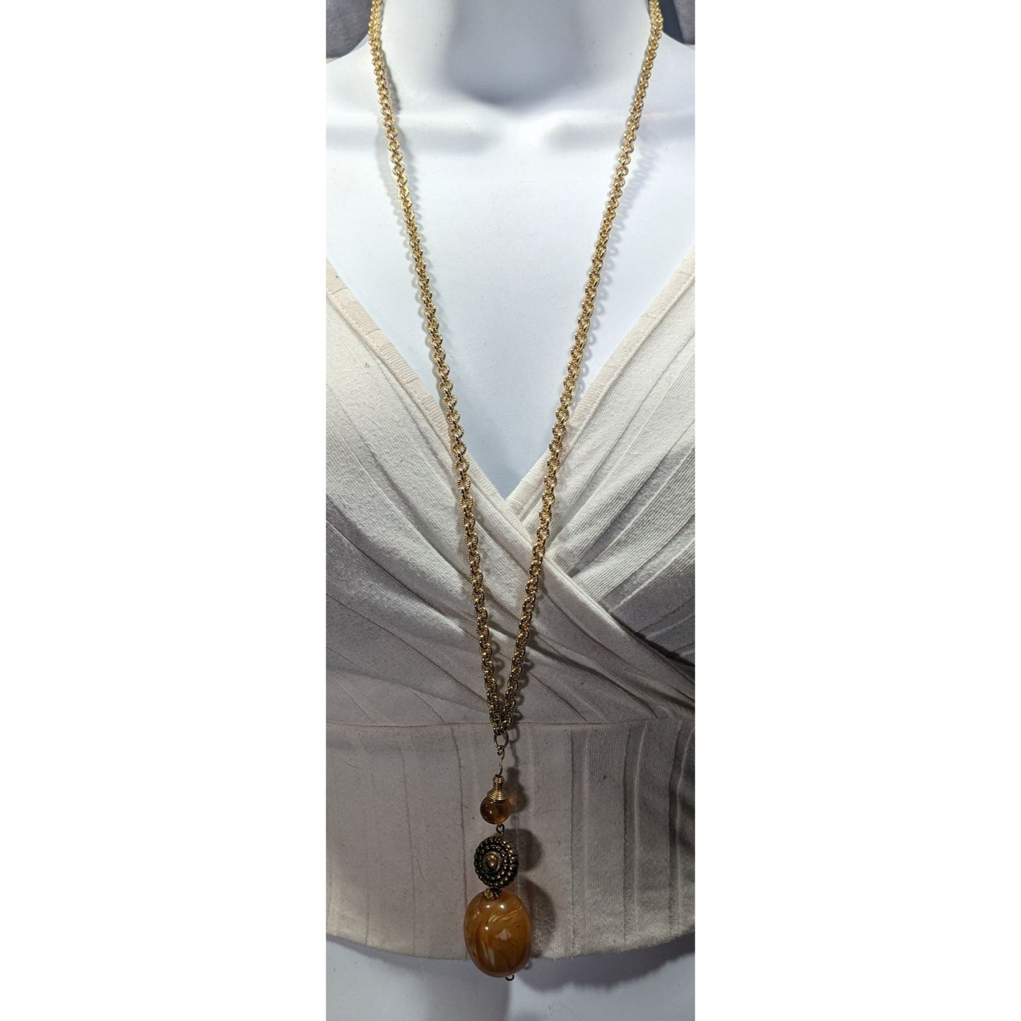 Retro Gold Tone And Honey Pendant Necklace