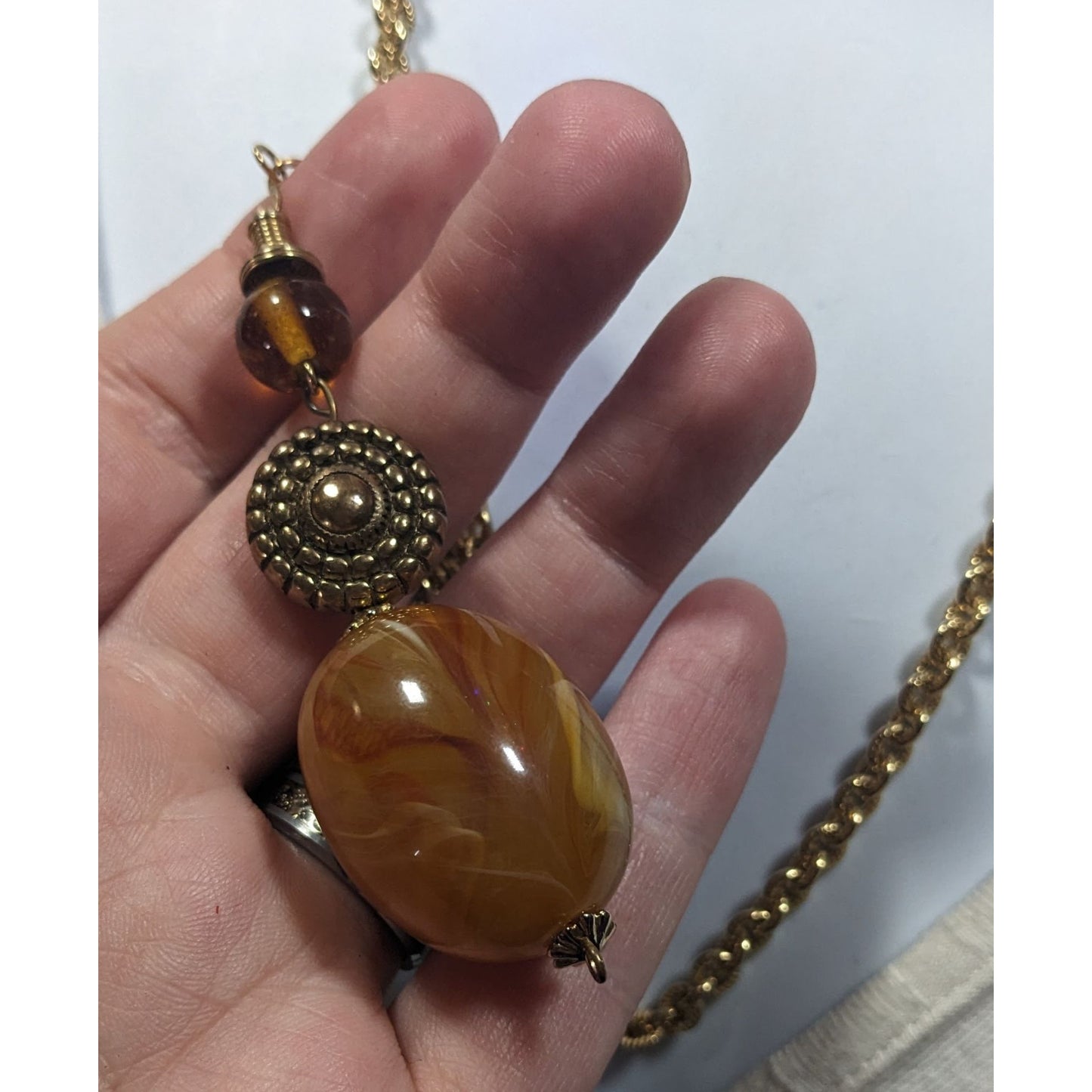 Retro Gold Tone And Honey Pendant Necklace