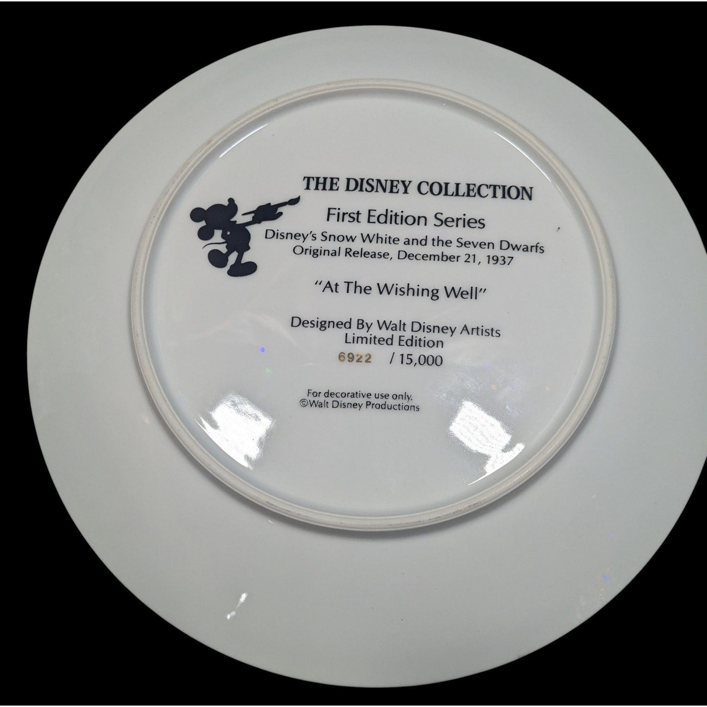 Vintage Disney Snow White First Edition "At The Wishing Well" Collectible Plate