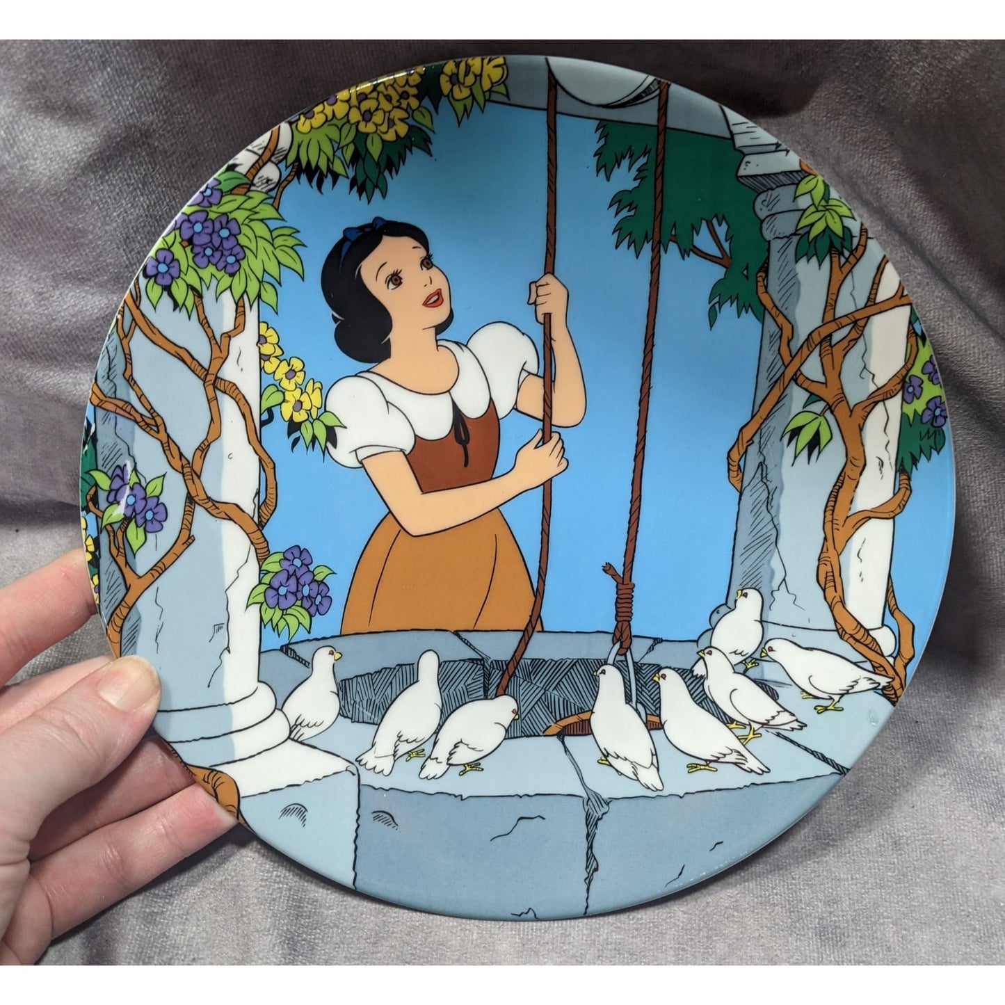 Vintage Disney Snow White First Edition "At The Wishing Well" Collectible Plate