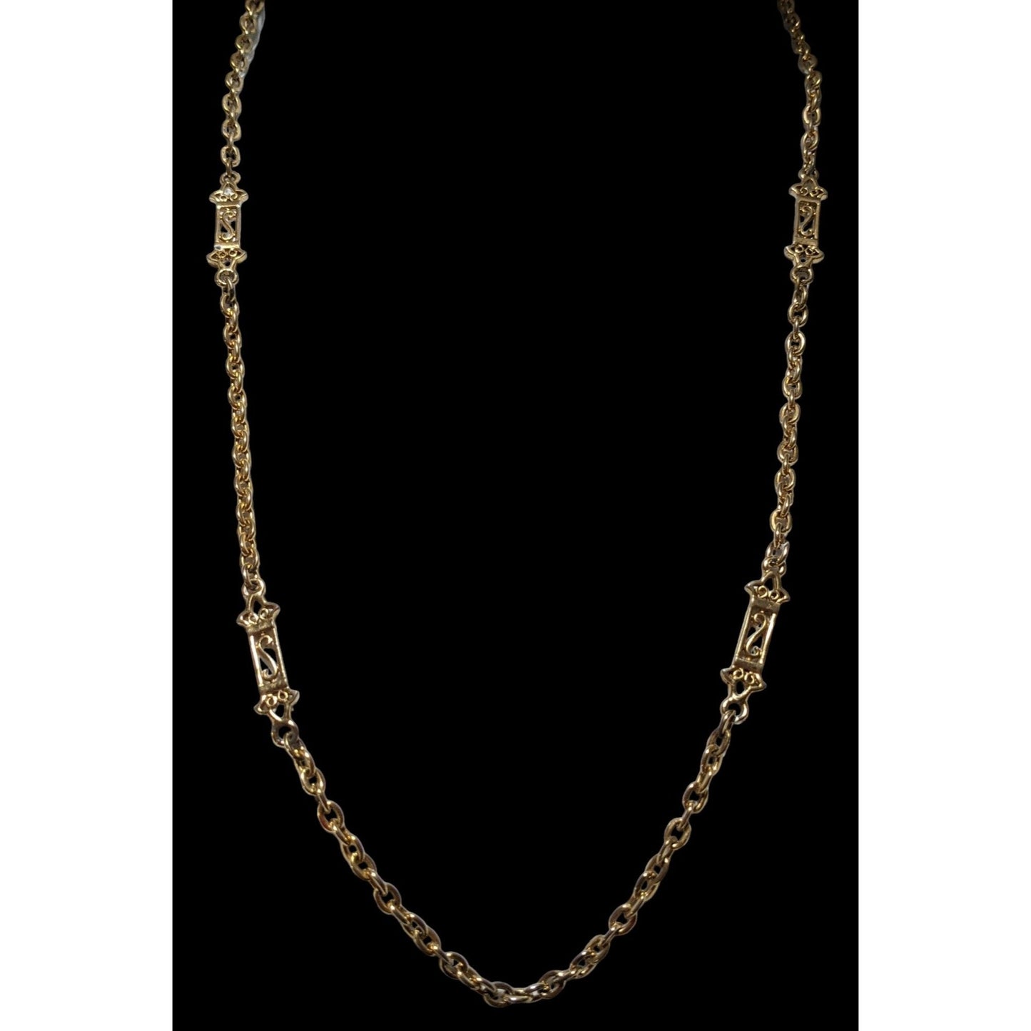 Gold Decorative S Link Necklace