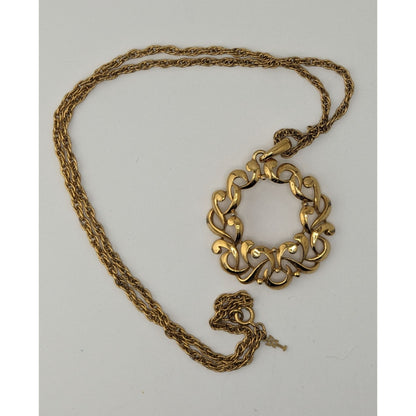 Vintage Trifari Scroll Wreath Pendant Necklace Gold Elegant Jewelry