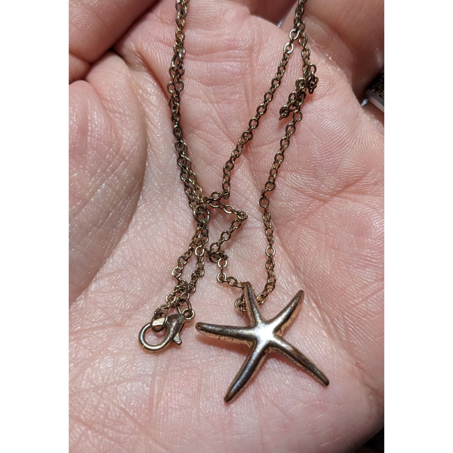 Minimalist Silver Starfish Pendant Necklace