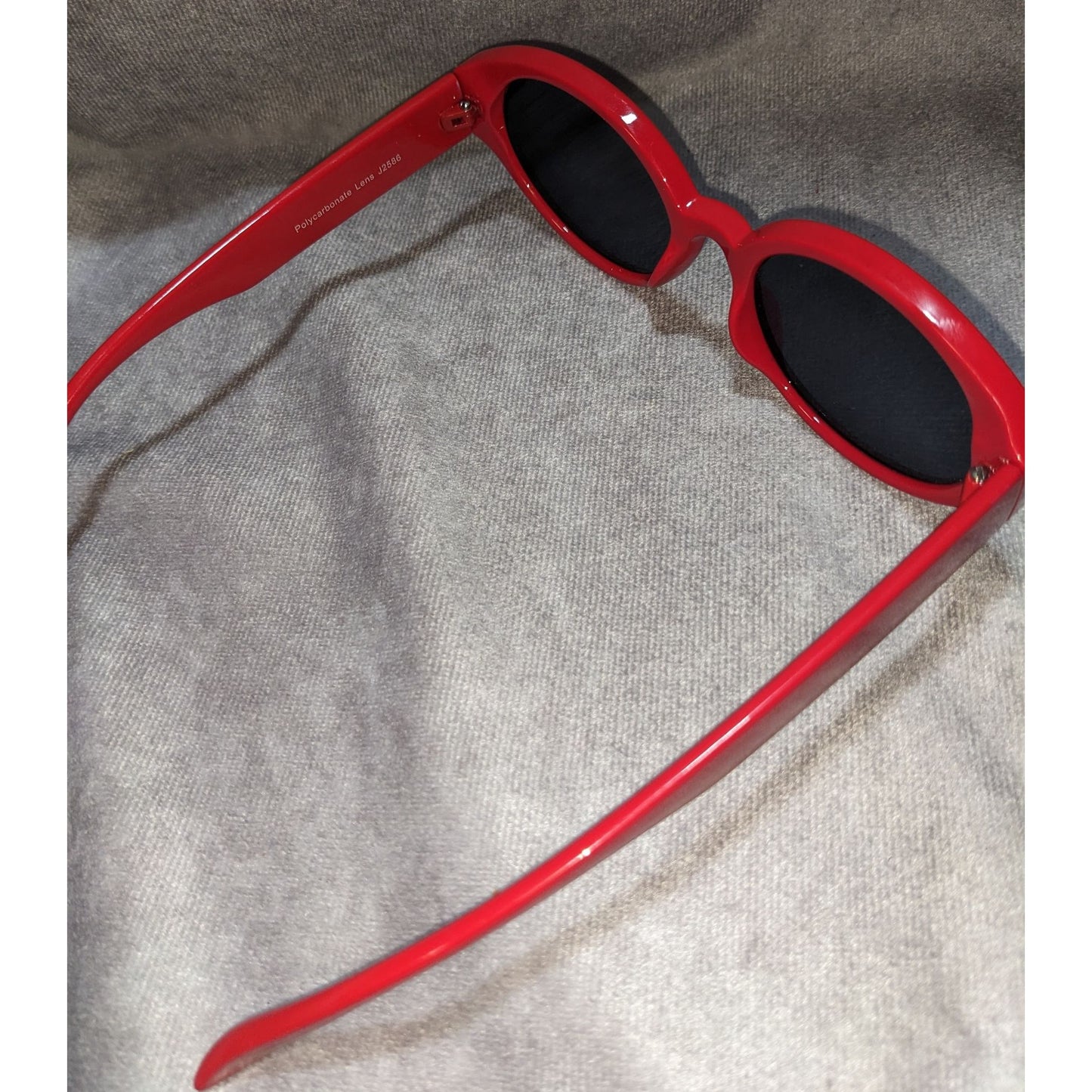 Retro Mod Red Oval Sunglasses Dark Lens Statement Frames Y2K 90s
