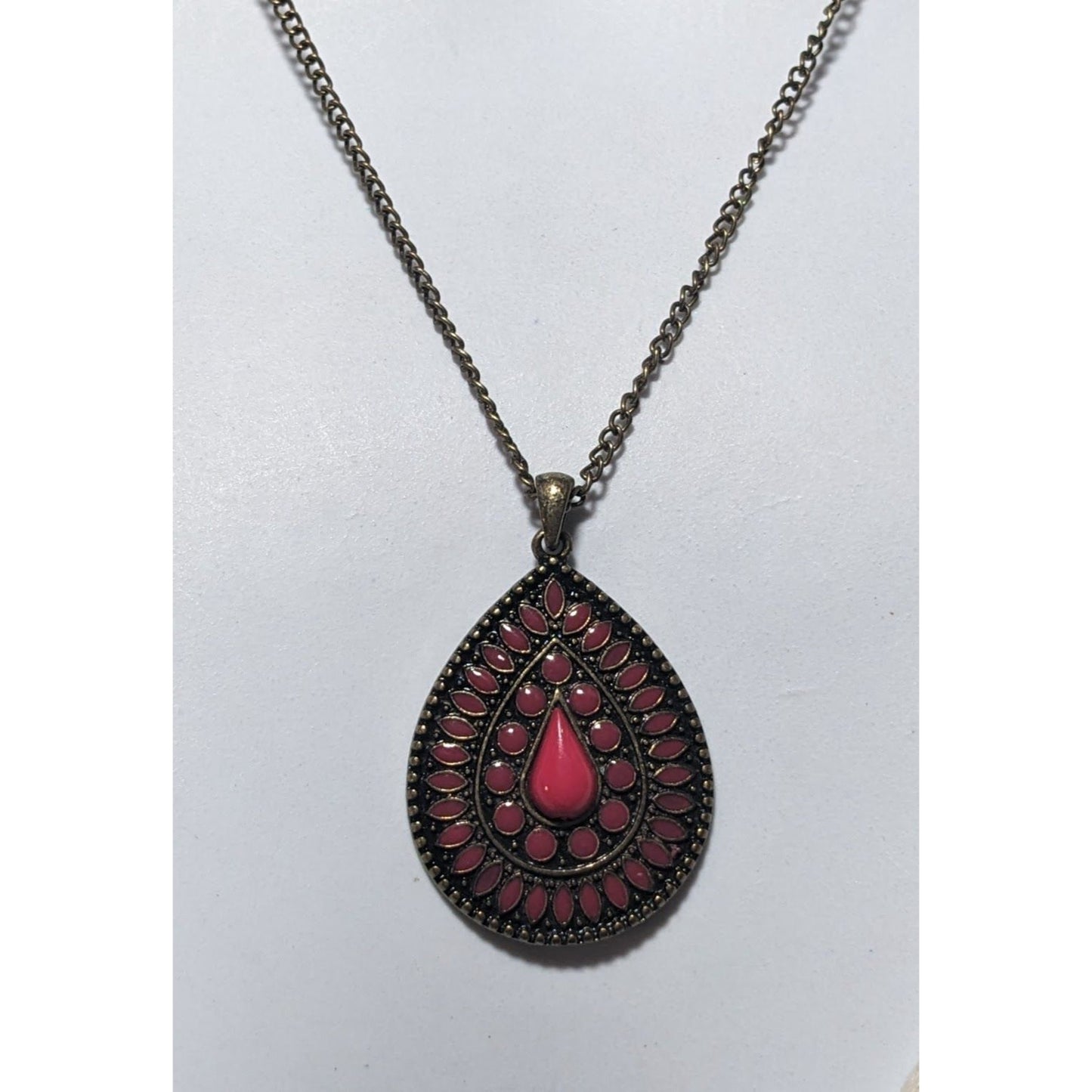 Vintage-Inspired Bohemian Teardrop Pendant Necklace