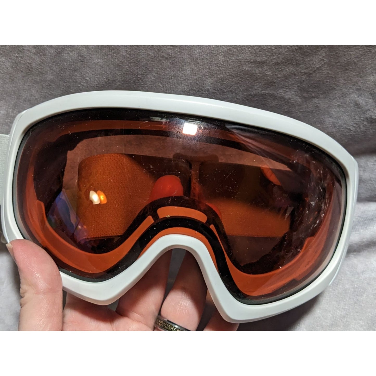 White/Grey Ski Goggles