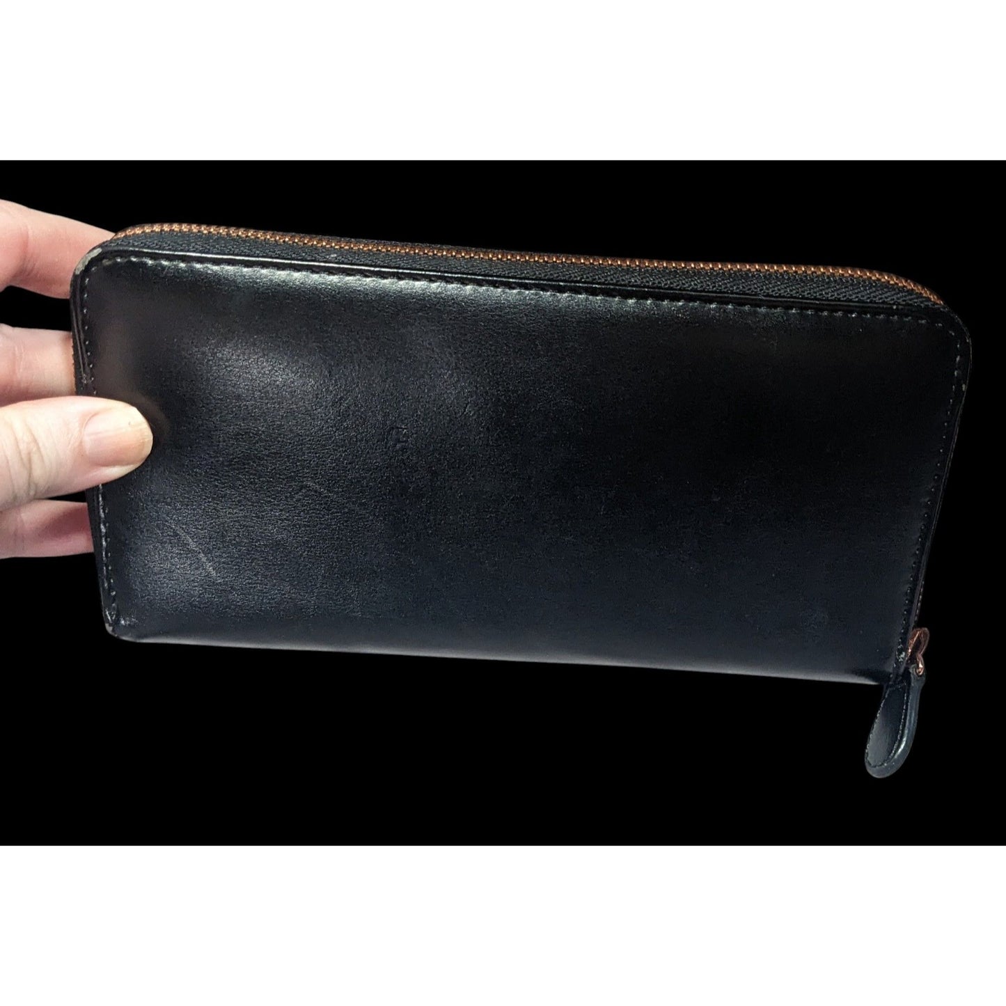 Folli Follie Black Leather Zip Wallet With Rose Gold Tone Accents