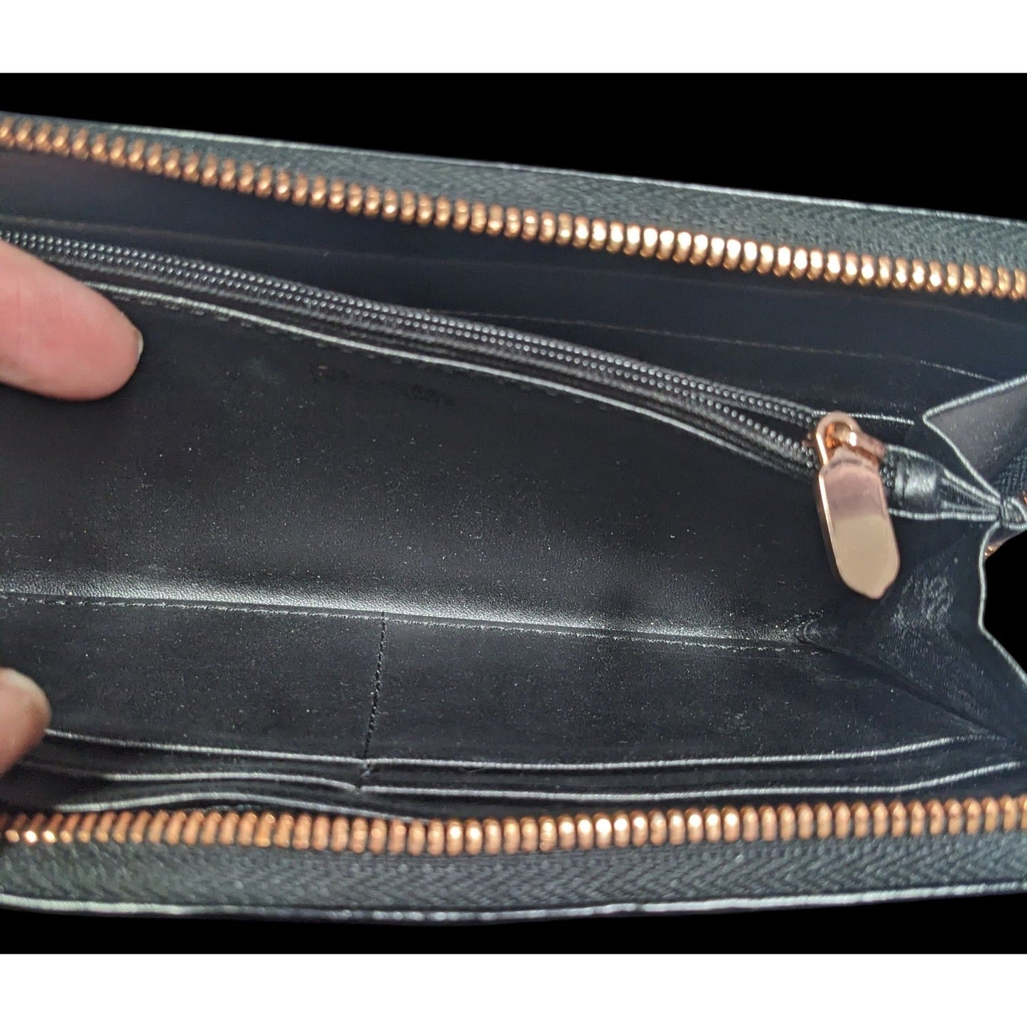 Folli Follie Black Leather Zip Wallet With Rose Gold Tone Accents