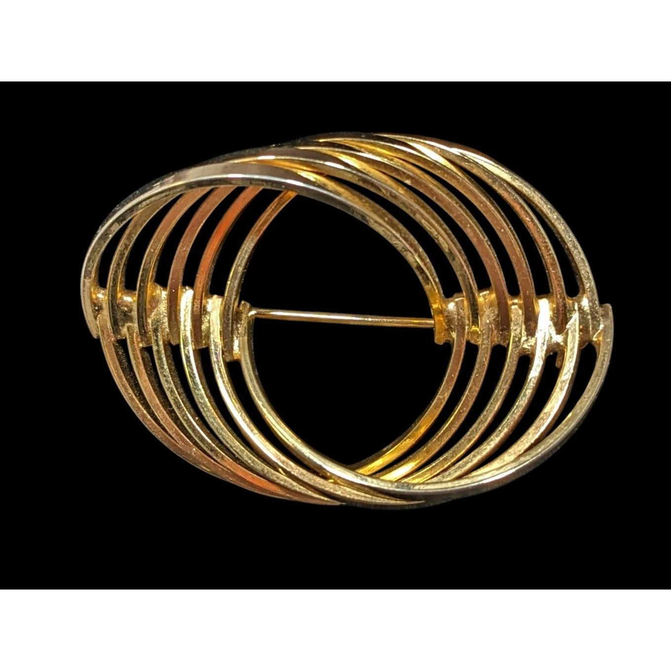 Vintage Interlocking Rig Gold Tone Brooch