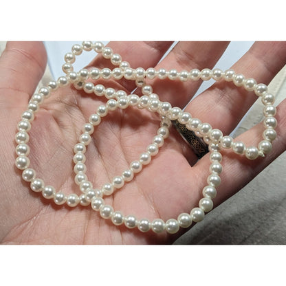 Casual Lightweight White Faux Pearl Necklace