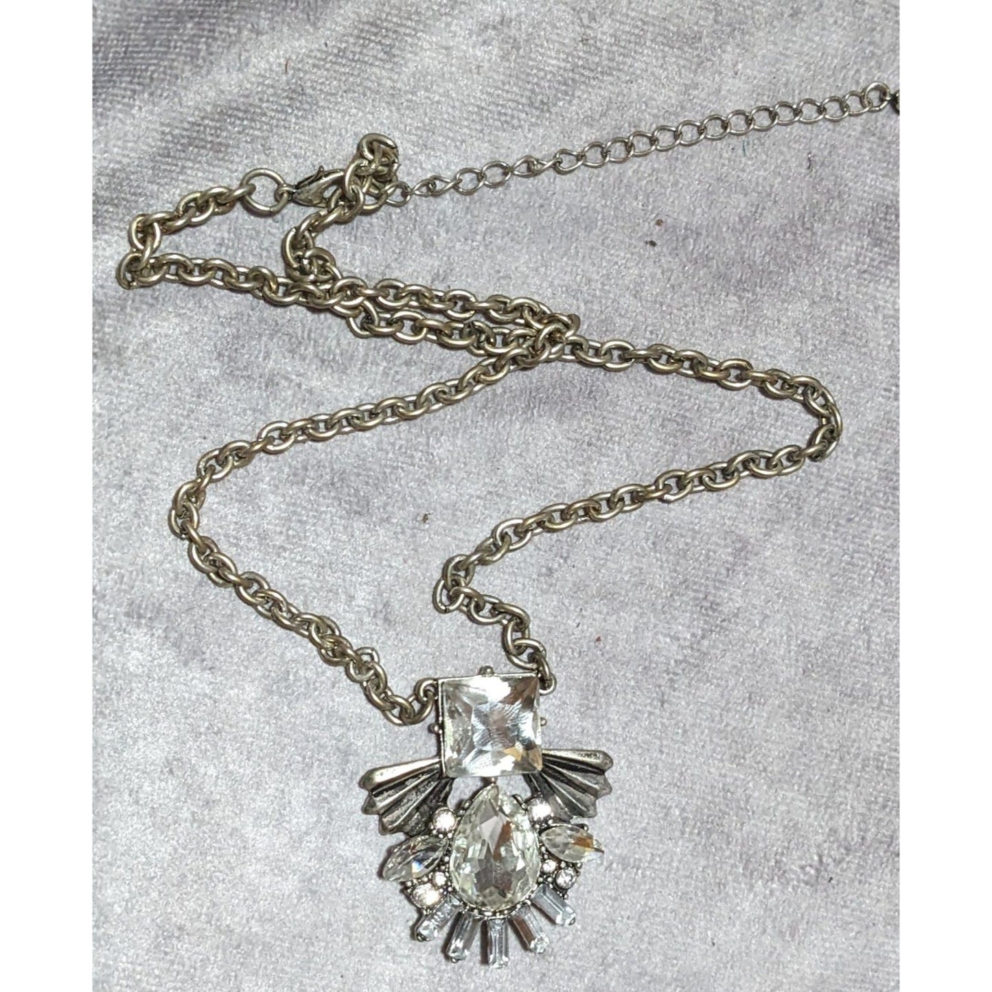 Art Deco Silver Glass Gemmed Pendant Necklace