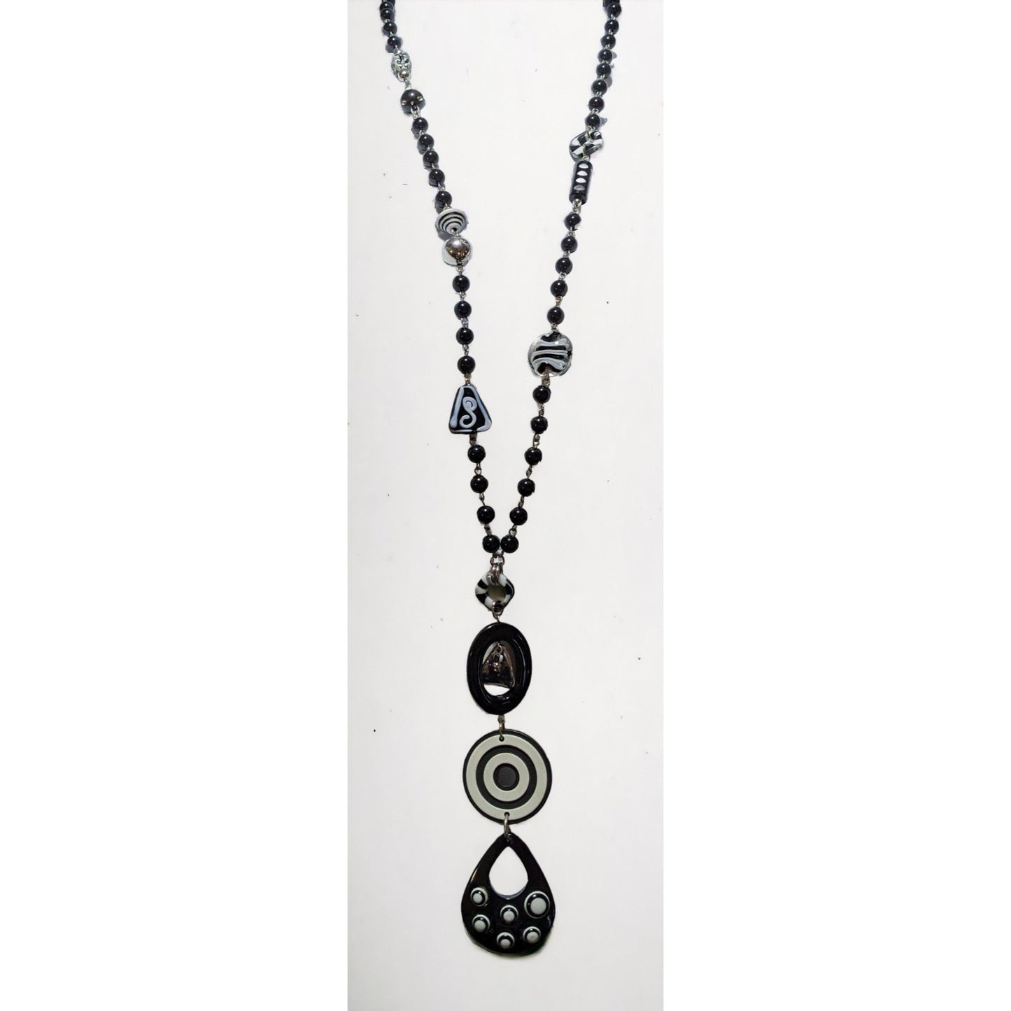 90s Style Black And White Geometric Beaded Necklace