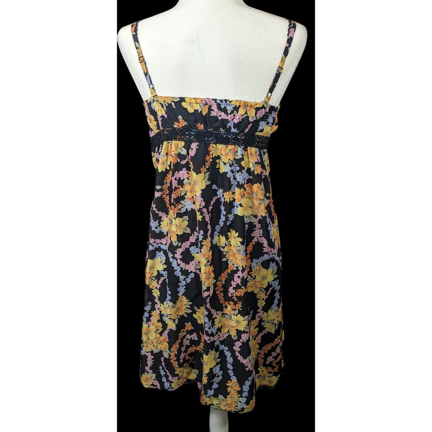 VIGNY Japanese Floral Summer Dress With Lace Accents Size 36 (Roughly 8-10 US)