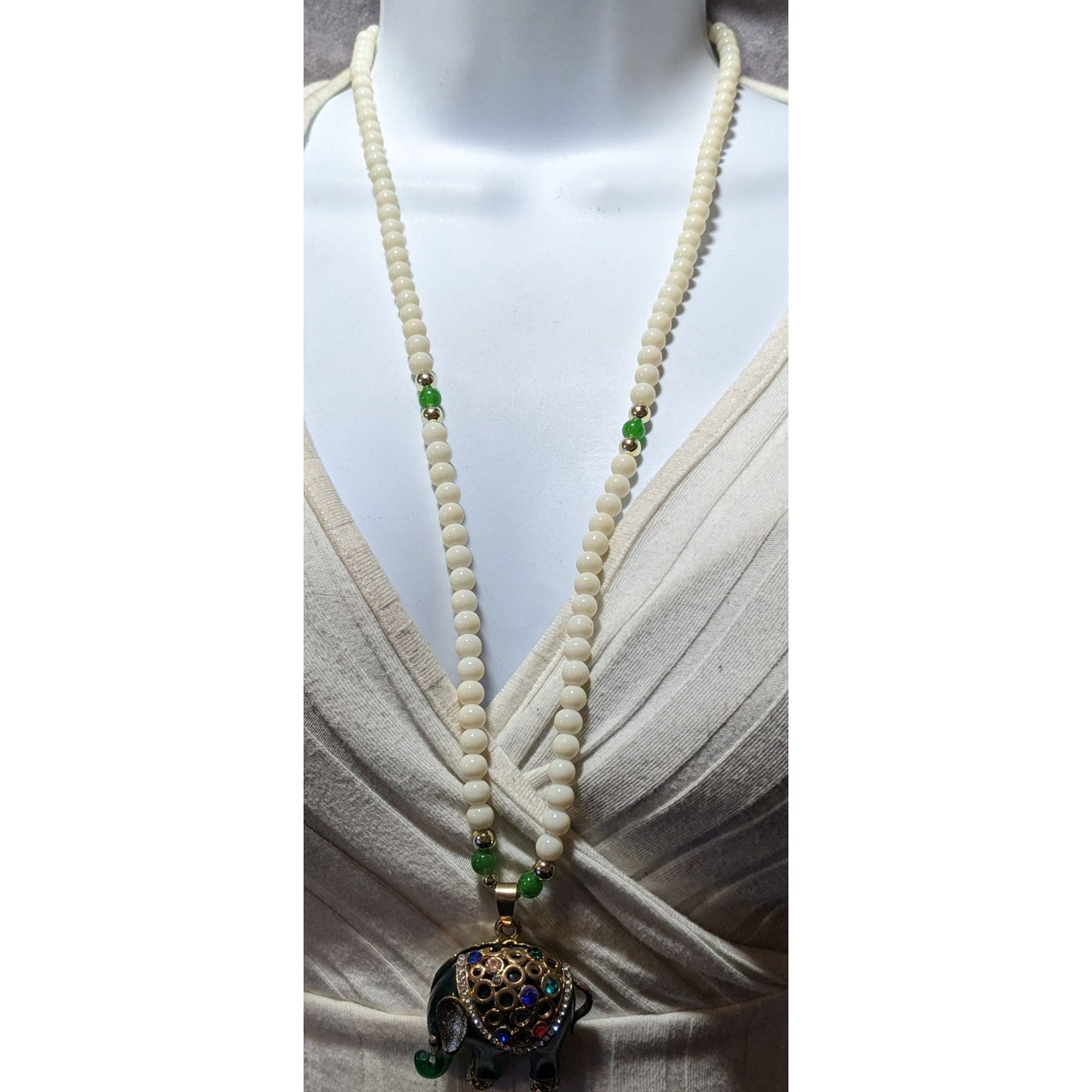 Green And White Bohemian Vintage Style Elephant Necklace