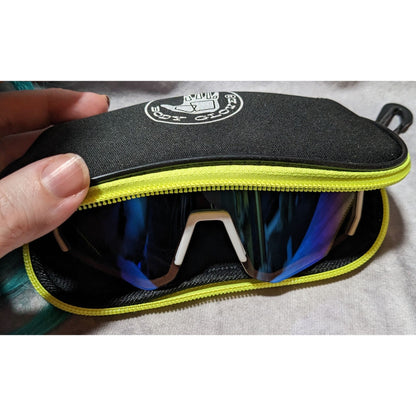 Foster Grant Sporty White Shield Glasses With Body Glove Case