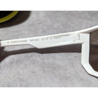 Foster Grant Sporty White Shield Glasses With Body Glove Case