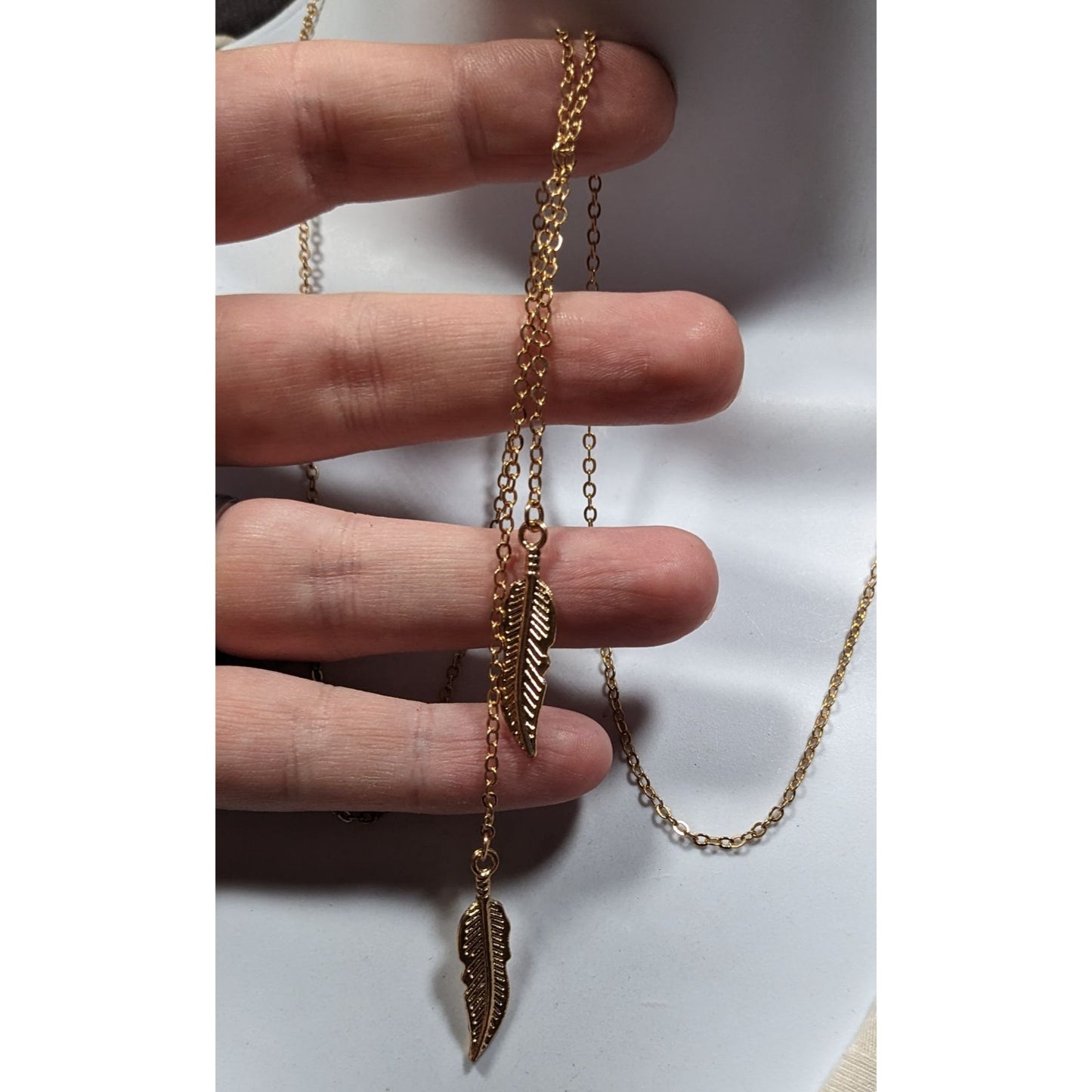 Nature Inspired Bohemian Feather Charm Gold Tone Lariat Necklace