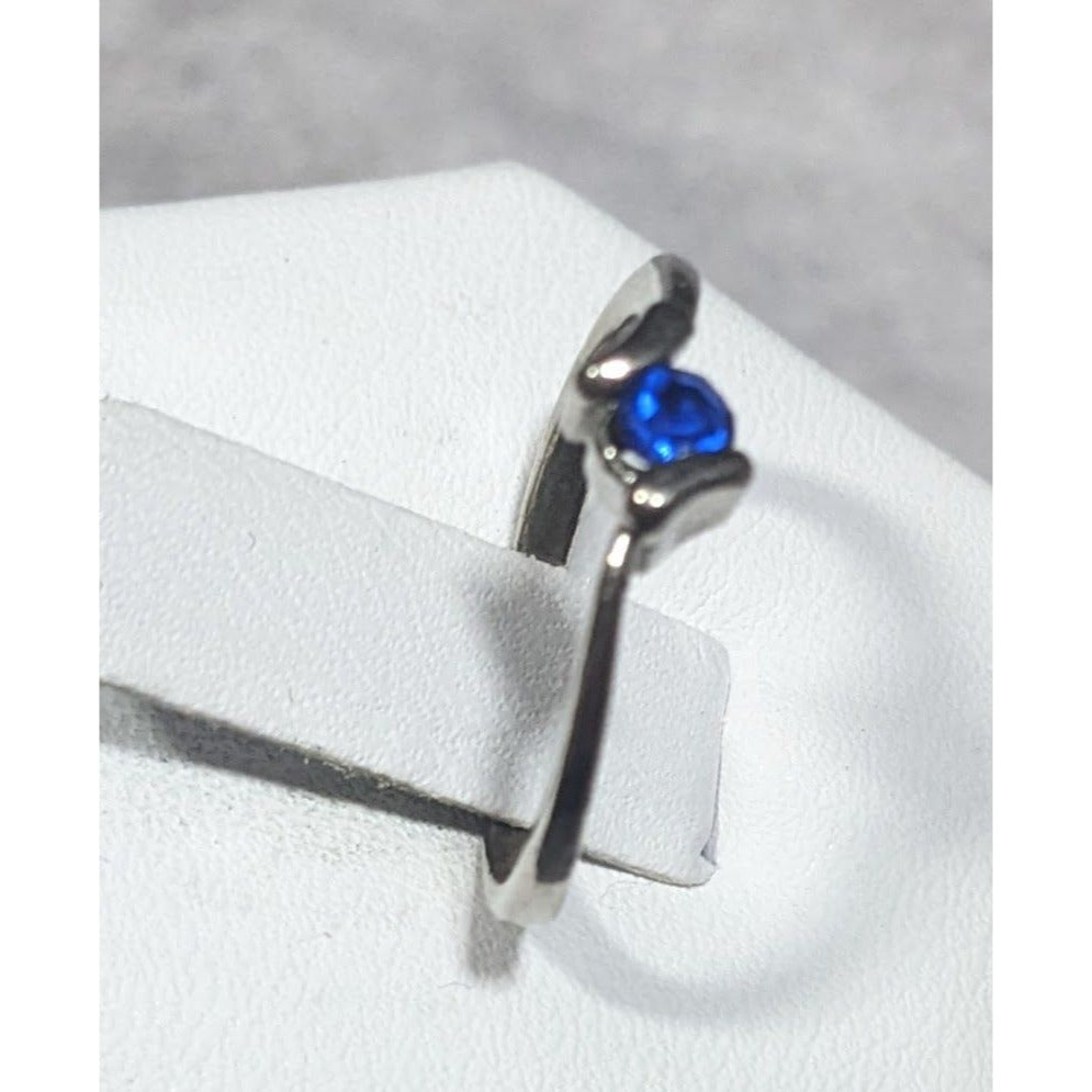 Minimalist Blue Gemmed Silver Tone Ring Size 5