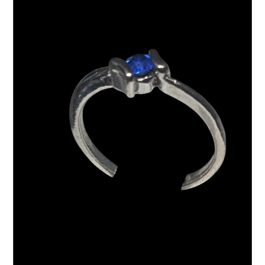 Minimalist Blue Gemmed Silver Tone Ring Size 5