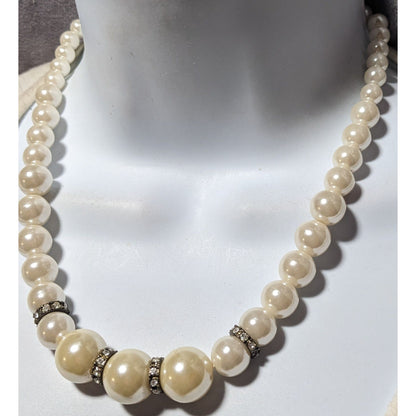 Graduated Faux Pearl Rhinestone Necklace