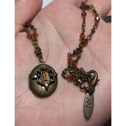 NY Collection Victorian Style Gemmed Locket