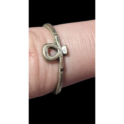 Minimalist Ankh Silver Tone Ring Size 6 3/4