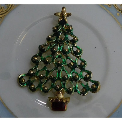 Vintage Green And Gold Tone Christmas Tree Brooch