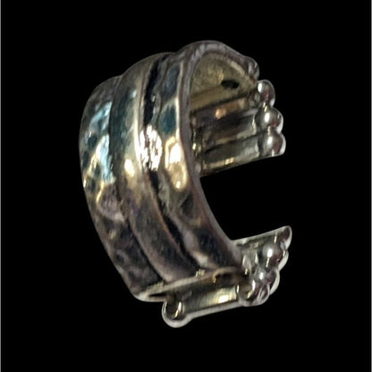 Brutalist Silver Tone Stretch Ring Size 7