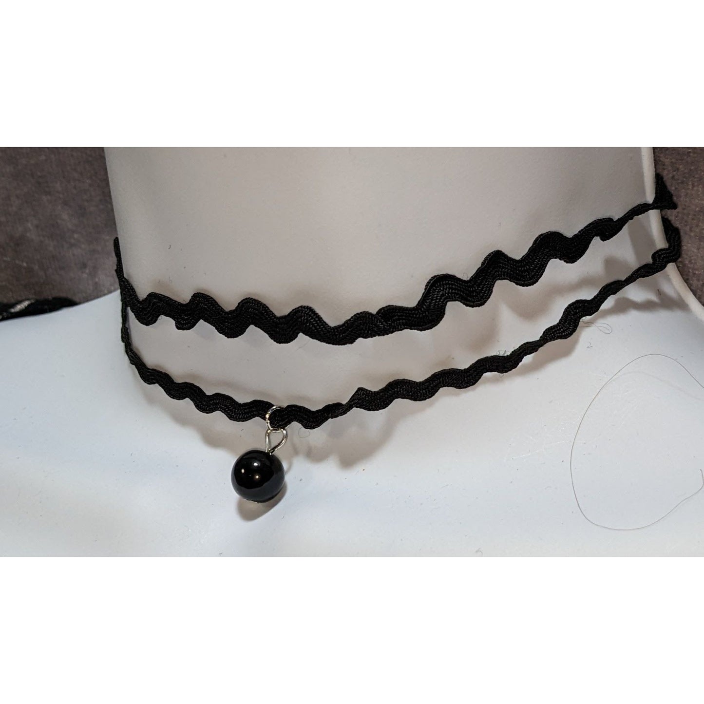 Double Layer Zigzag Ribbon Choker Necklace