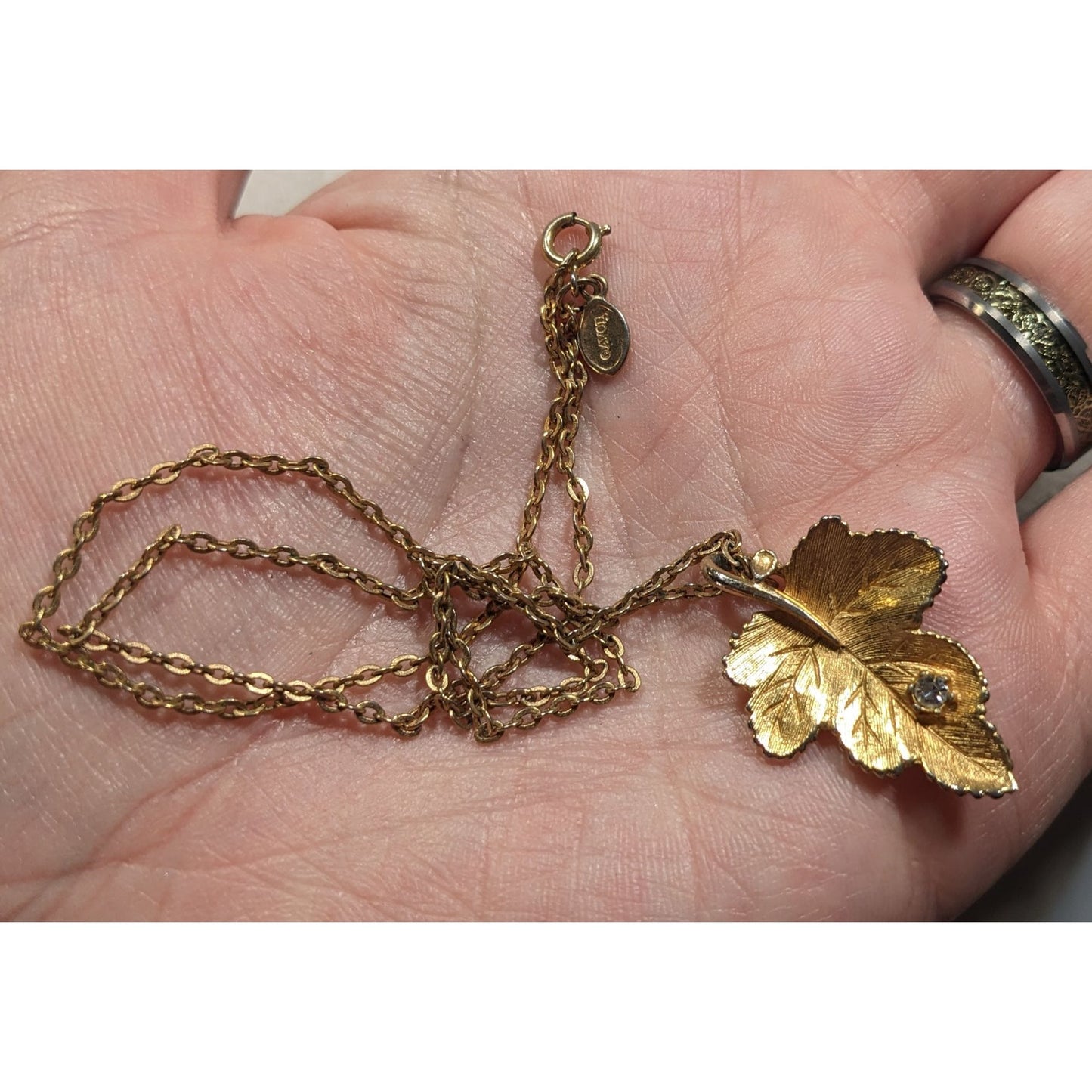 Vintage 1970s Avon Maple Leaf Gold Tone Necklace With Rhinestone Accents