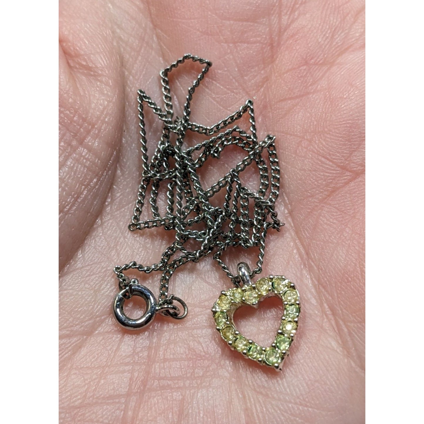 Vintage Romantic Delicate Open Heart Pendant Necklace Romantic