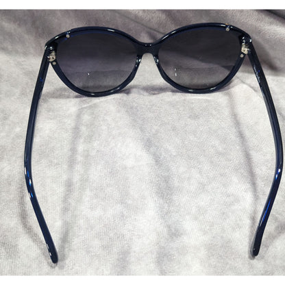 Vera Bradley Marjorie Ikat Island Blue And White Cateye Sunglasses