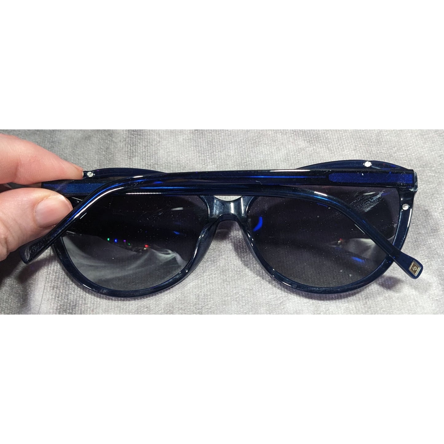 Vera Bradley Marjorie Ikat Island Blue And White Cateye Sunglasses
